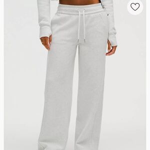 Lululemon Scuba Mid-Rise Wide-Leg Pant